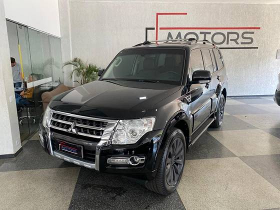 MITSUBISHI PAJERO FULL 3.2 HPE 4X4 16V TURBO INTERCOOLER DIESEL 4P AUTOMÁTICO